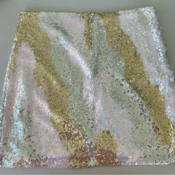 Sequins Mini Skirt - Picture 2 of 3